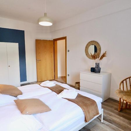 Boho Apartment: Netflix + Balcony + Bathtub Essen Dış mekan fotoğraf