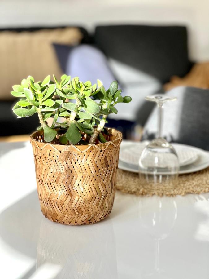 Boho Apartment: Netflix + Balcony + Bathtub Essen Dış mekan fotoğraf